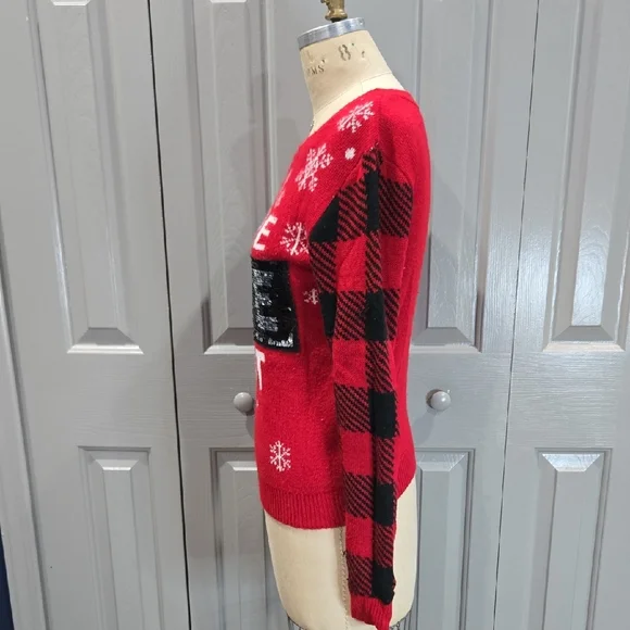 RED AND BLACK NICE AND NAUGHTY LIST SWIPE REVERSIBLE CHRISTMAS SWEATER SIZE M - Picture 3 of 15